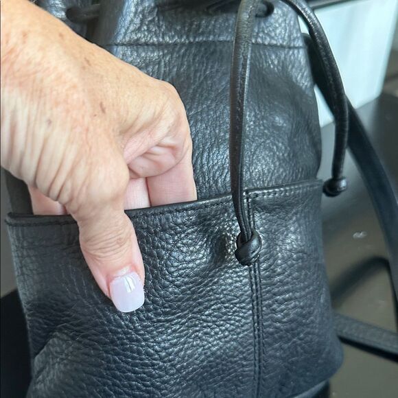 Vintage Genuine Leather Drawstring Bucket Shoulder Bag, Soft Luxurious Purse - Picture 6 of 10